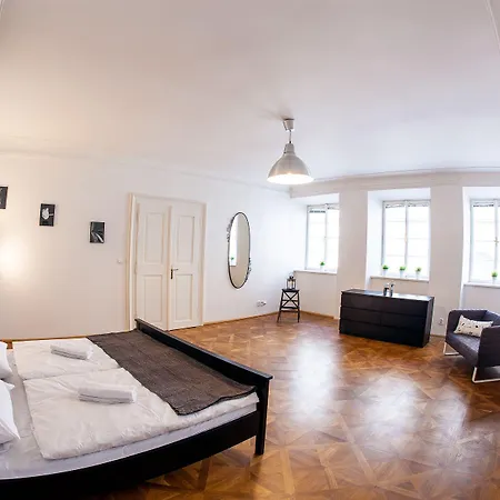 St. Nicholas Church View Apts Appartement Praag